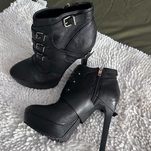 Women ankle boots